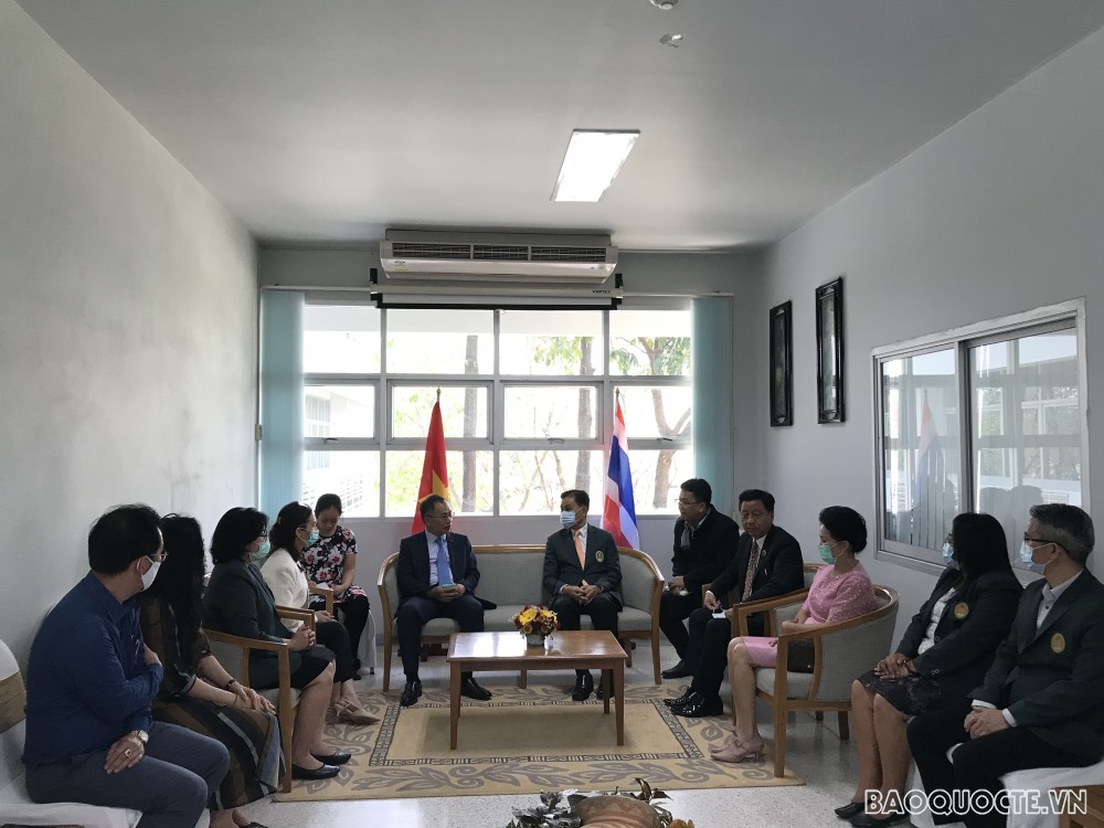 Vietnamese Ambassador pays working visit to Thailand’s Udon Thani province